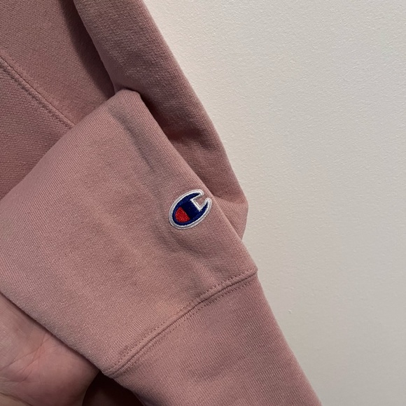 Light pink champion hoodie - Picture 3 of 5